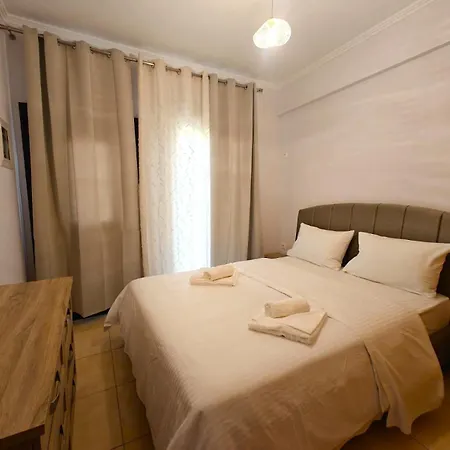 Apartamento Vardania Town